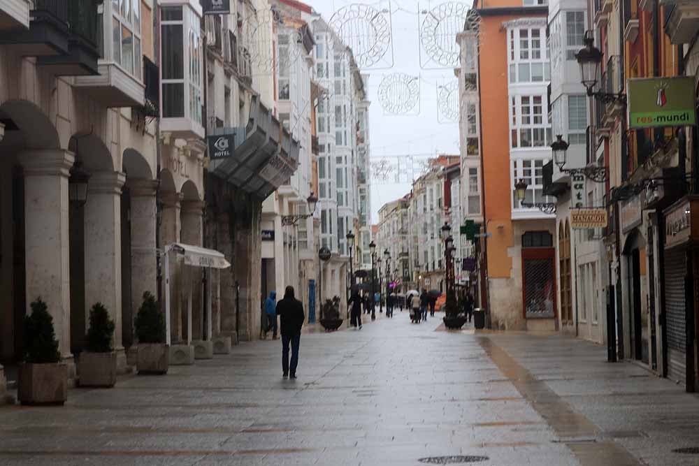 Fotos: Las calles de Burgos notan la ausencia de las fiestas por el patrón San Lesmes