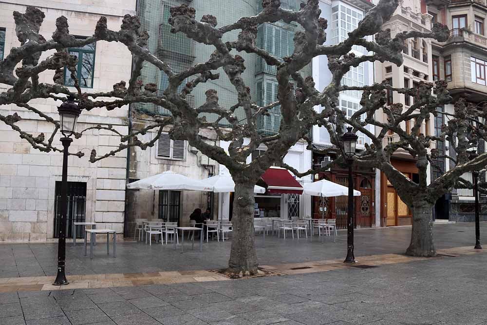 Fotos: Las calles de Burgos notan la ausencia de las fiestas por el patrón San Lesmes