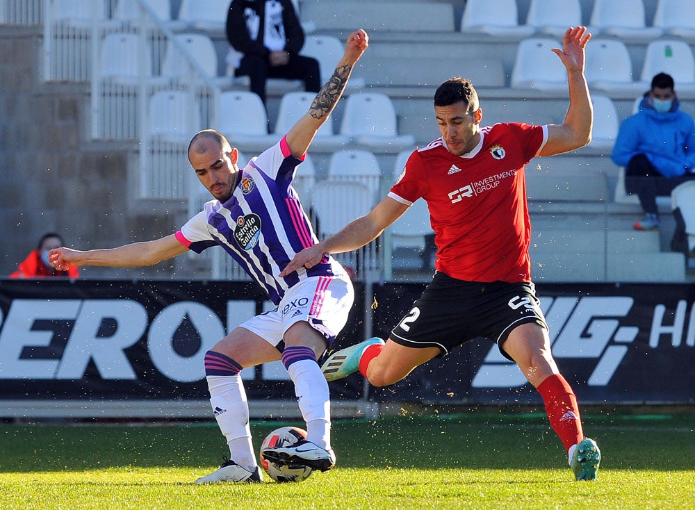 Fotos: El Burgos CF, más líder