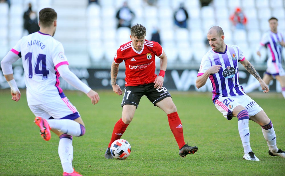 Fotos: El Burgos CF, más líder