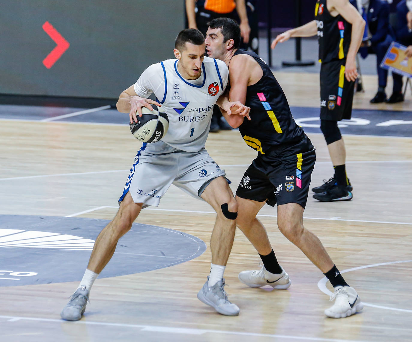 Derrota de los burgaleses ante el Lenovo Tenerife en su primer partido copero.