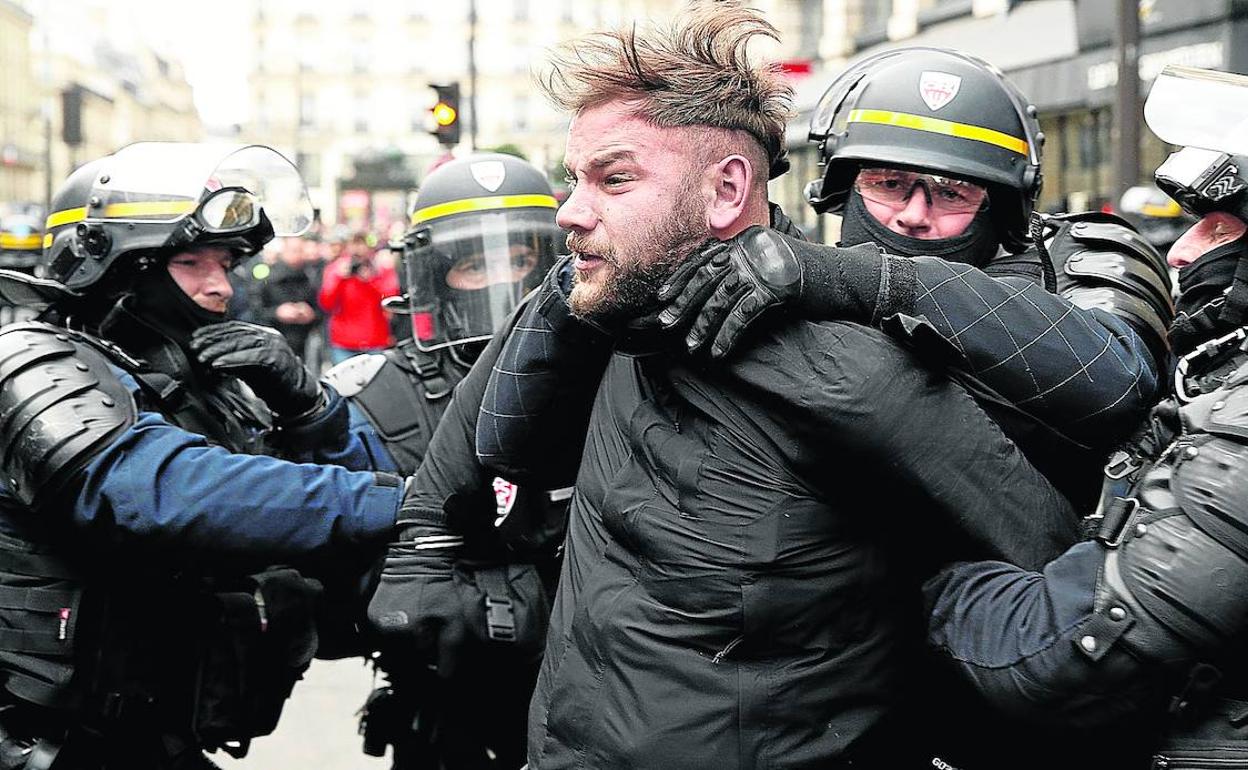 Actuación policial en Francia.