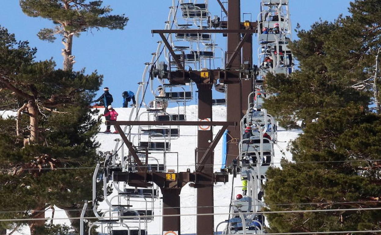 Telesillas de la pista 'Telégrafo', que será desmontada.