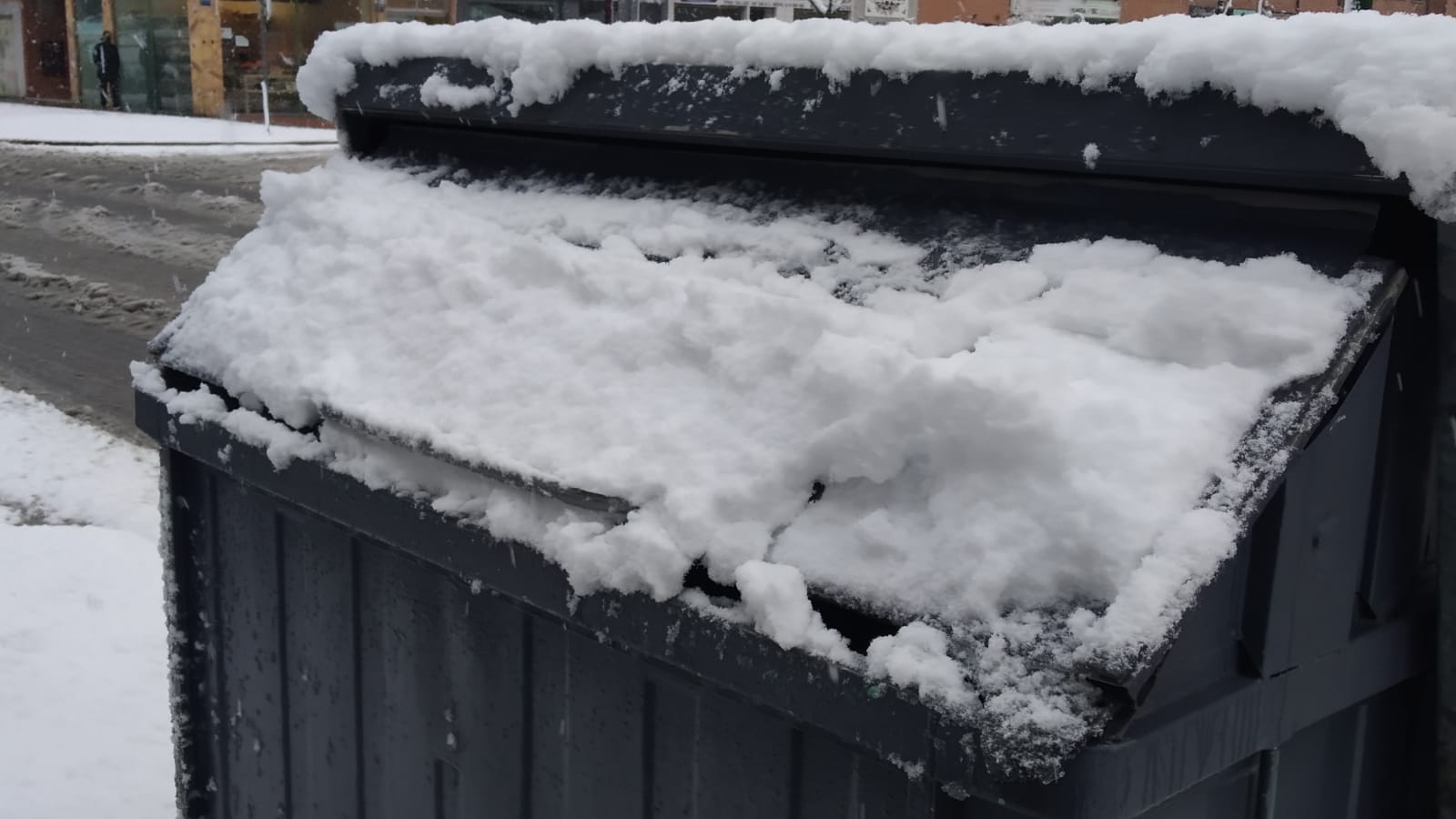 Fotos: La nieve también cubre Gamonal y Fuentecillas