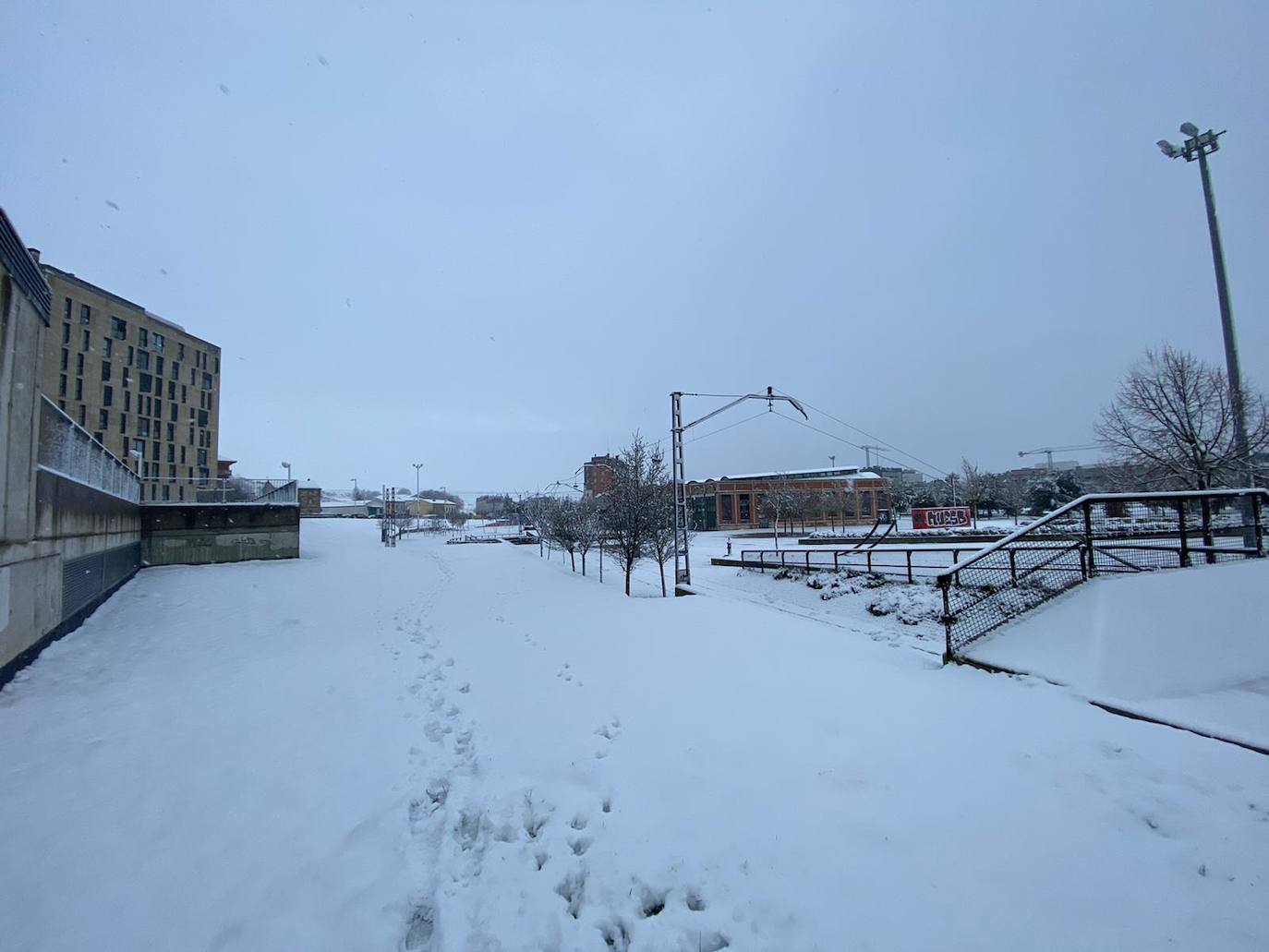 Fotos: La nieve toma el centro de Burgos