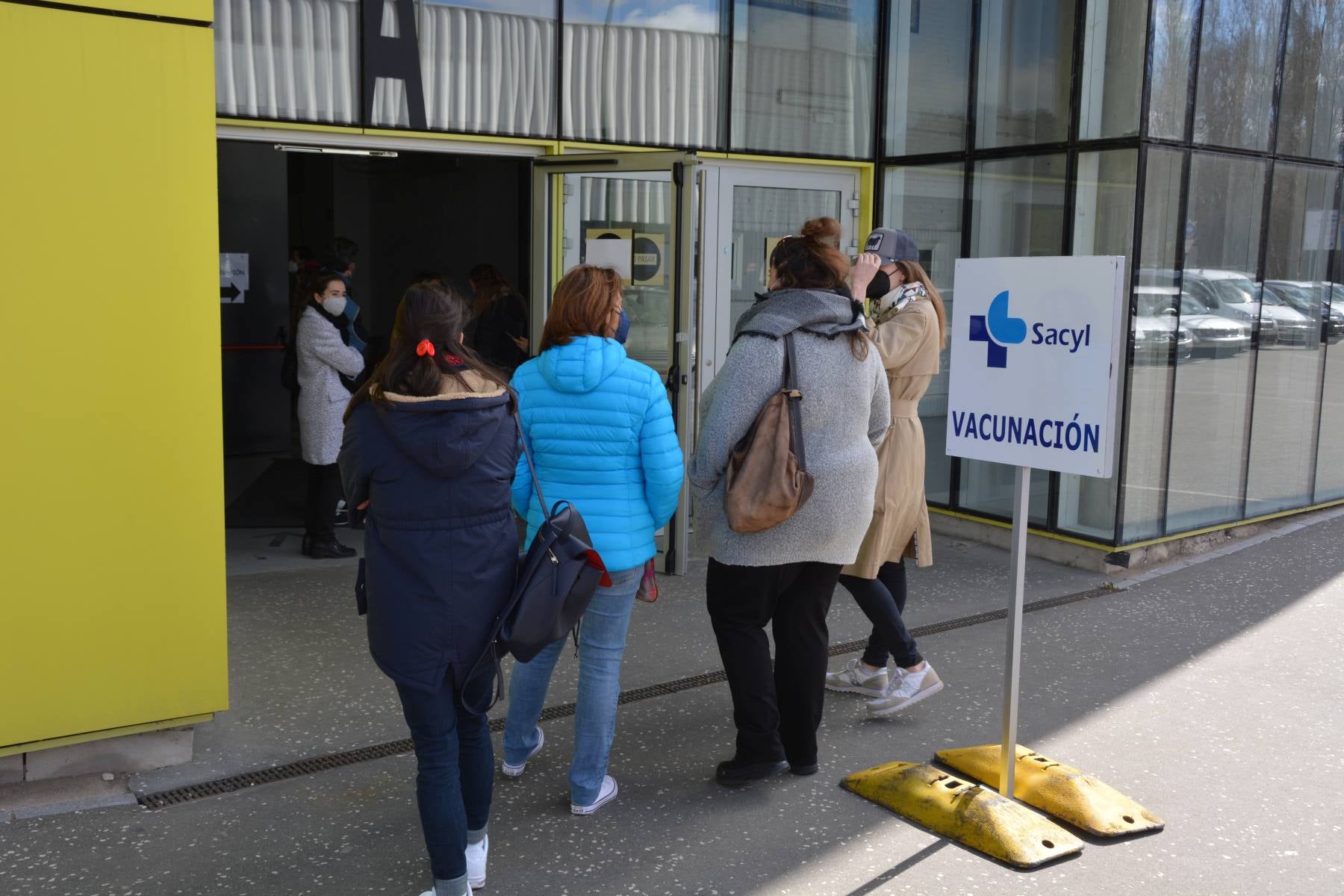 Fotos: Comienza la vacunación de los profesores