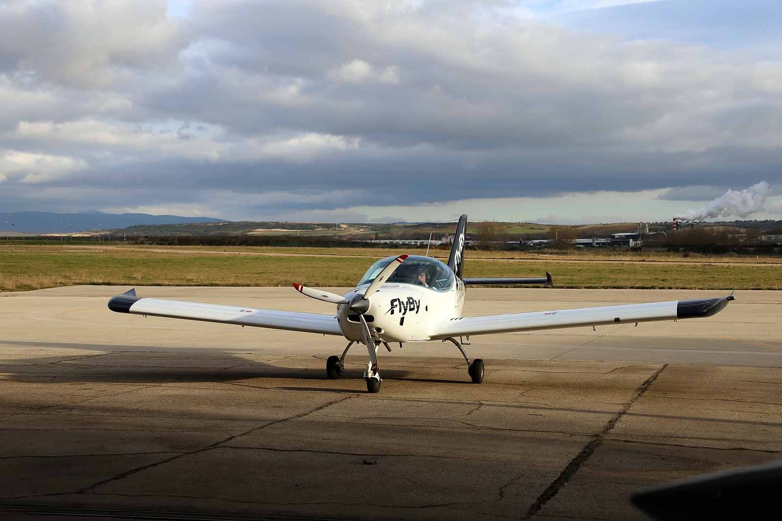230 jóvenes se forman en Burgos para ser pilotos en un fututo.