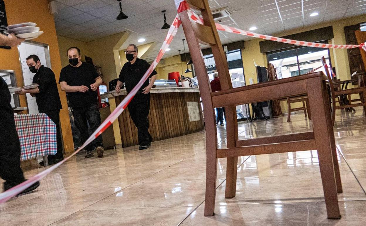 Zona limitada para el púnlico en el interior en el interior de un establecimiento.