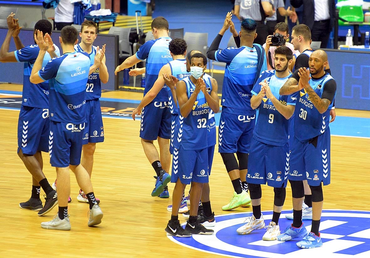 Fotos: El San Pablo vuelve a caer ante el Lenovo Tenerife