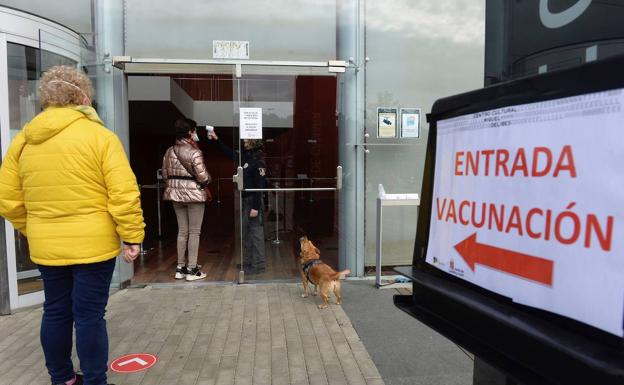 «He venido a ver qué pasaba y me han vacunado»