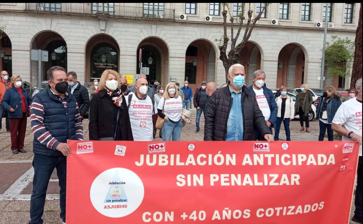 Protesta hoy a las puertas del ministerio de Seguridad Social. 