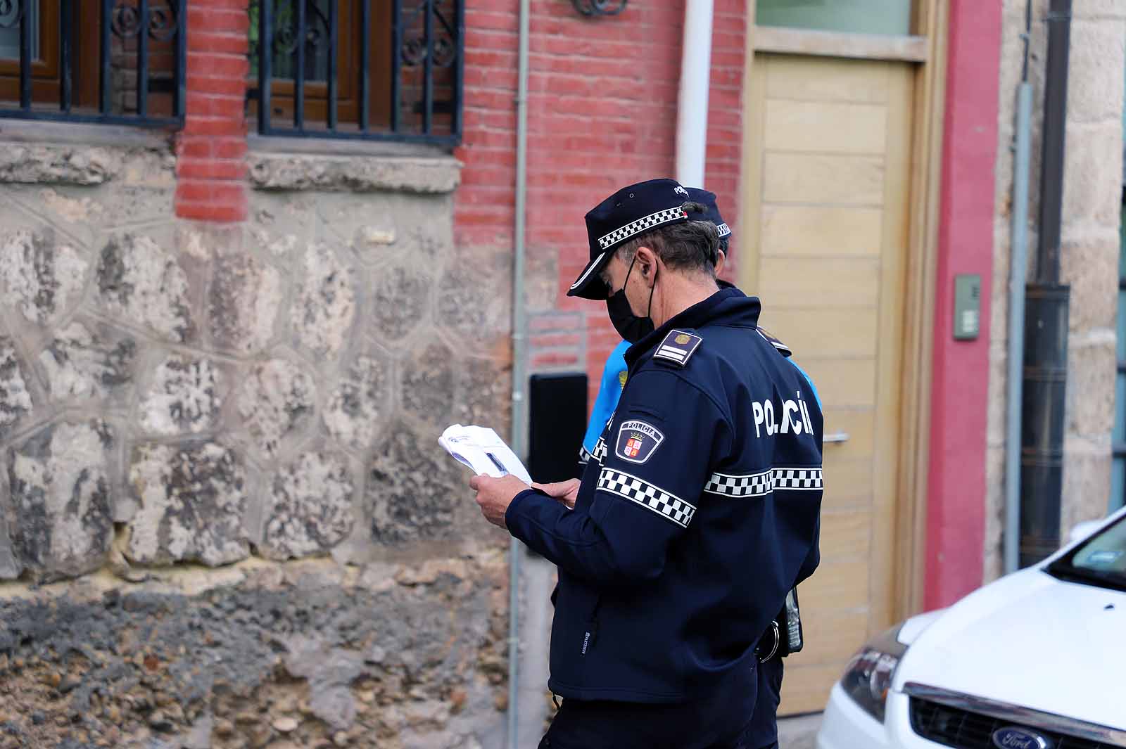 Fotos: Los bomberos acceden a la &#039;casa de las palomas&#039; para evaluar su estado