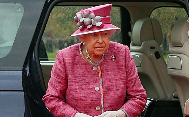 Isabel II, un reinado a todo color