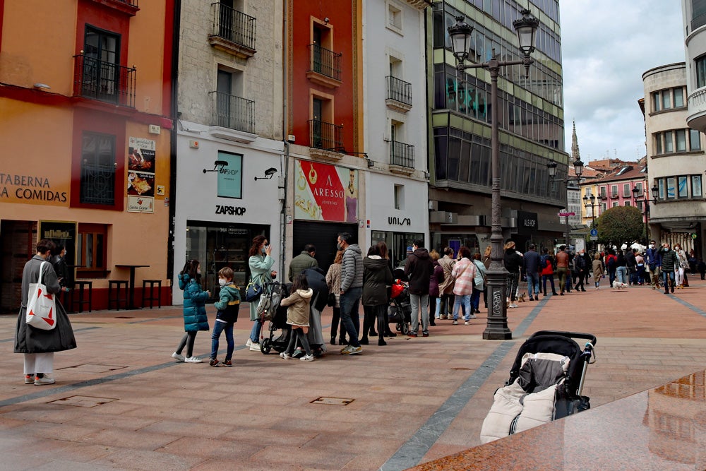 Fotos: Los libreros de Burgos vuelven a las calles