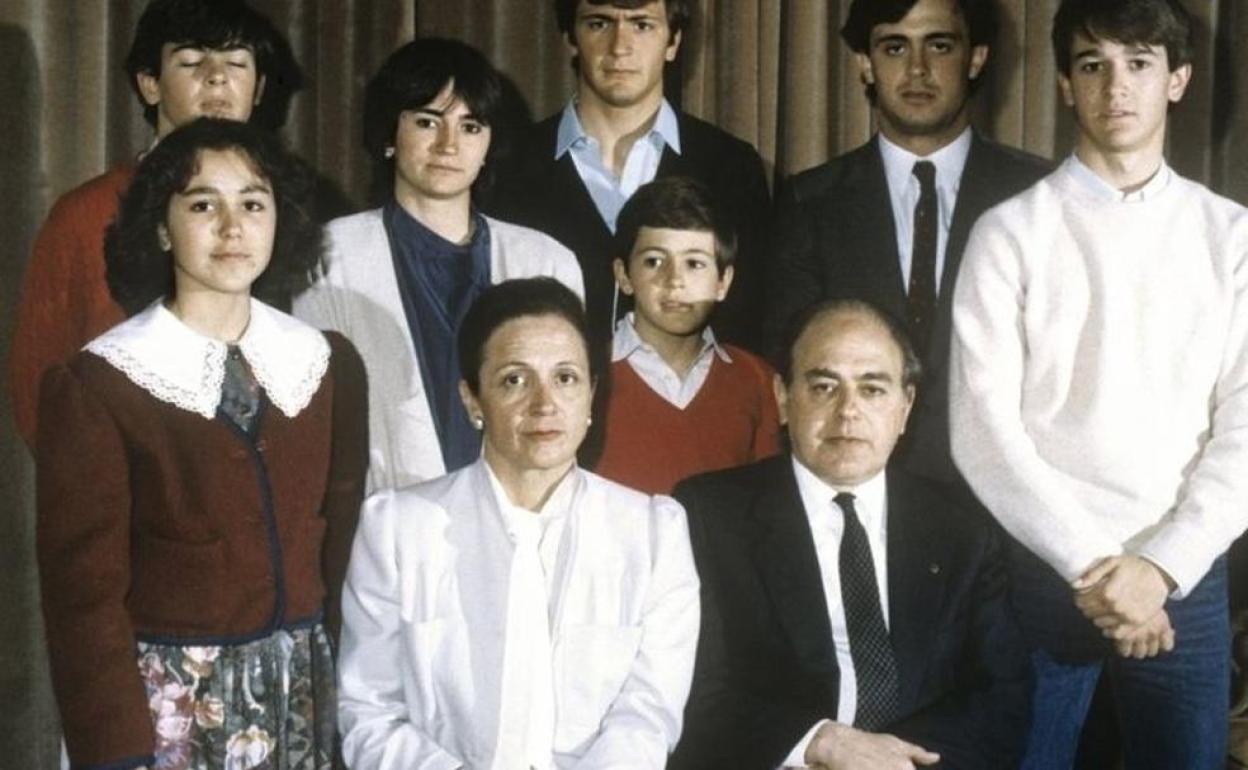 Imagen de la familia Pujol Ferrusola en los años 80.