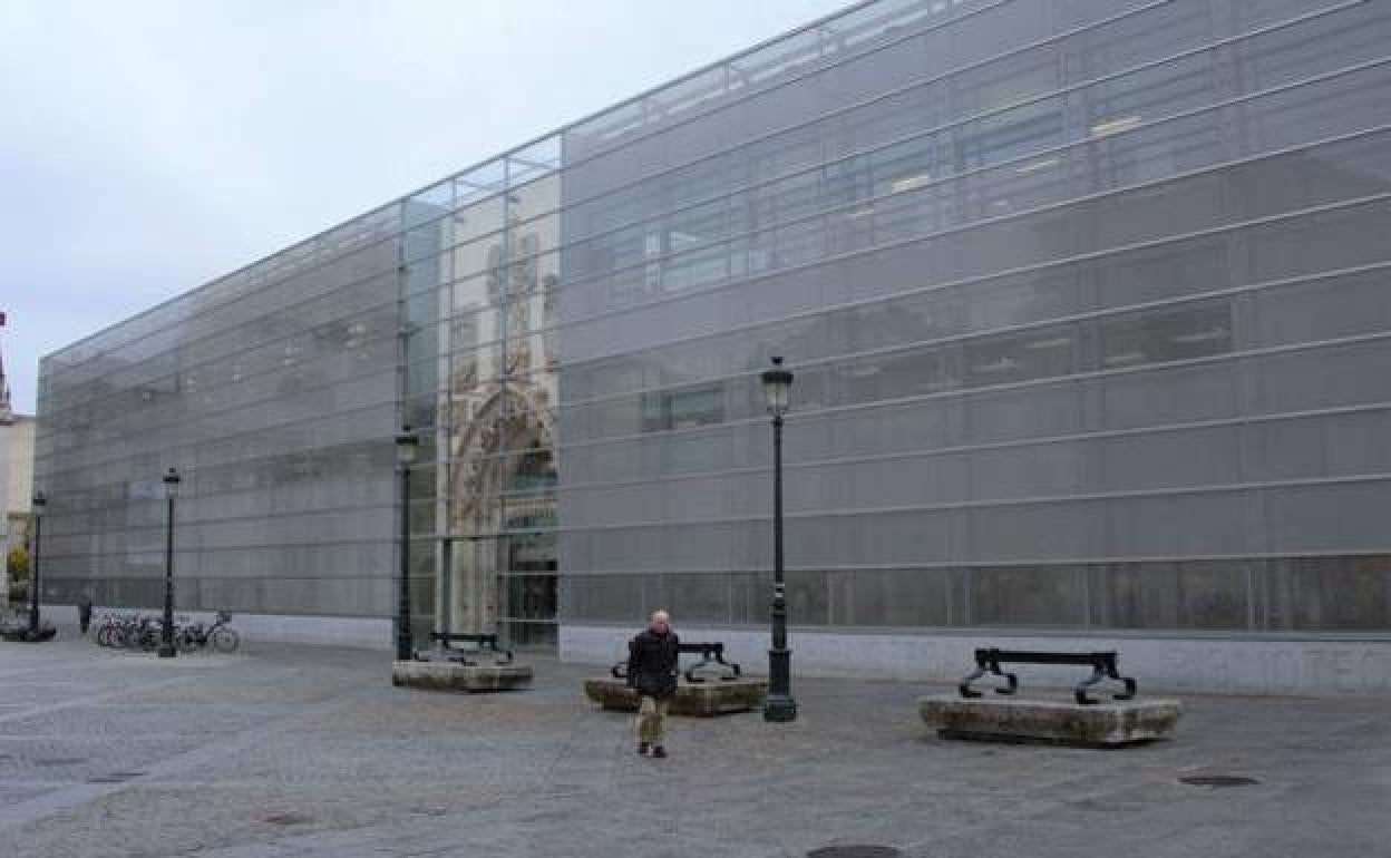 La Biblioteca Pública de la Plaza San Juan 