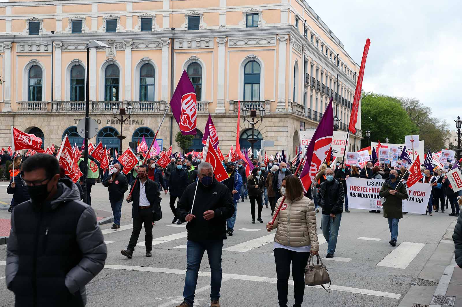 Multitudinaria concentración en Burgos en el 1º de Mayo,