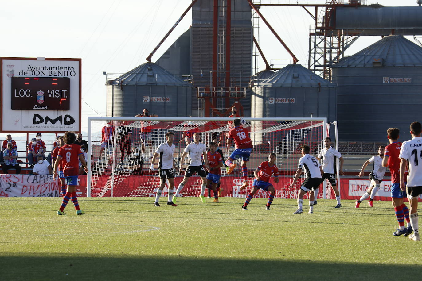 Fotos: Echa un vistazo a las imágenes del partido Burgos CF-CD Calahorra