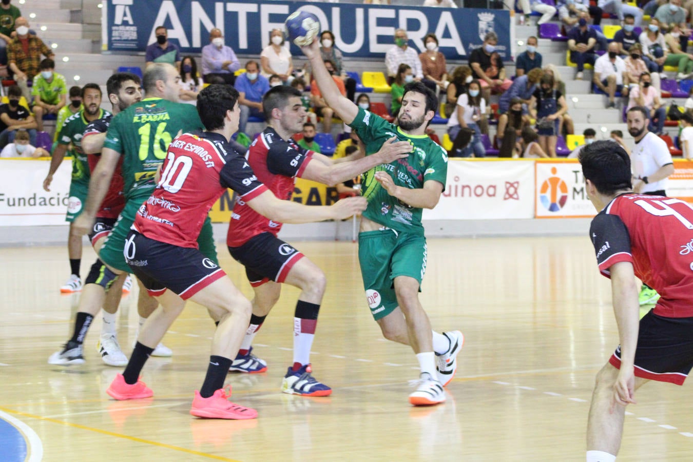 Fotos: El Antequera celebra el ascenso a Asobal ante el UBU San Pablo