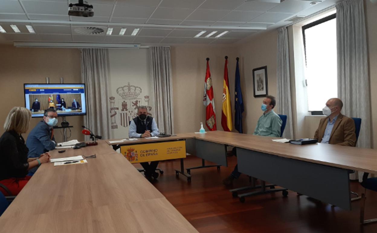 Presentación de la Carta Servicios Electrónicos por parte del subdelegado del Gobierno en Burgos, Pedro de la Fuente. 