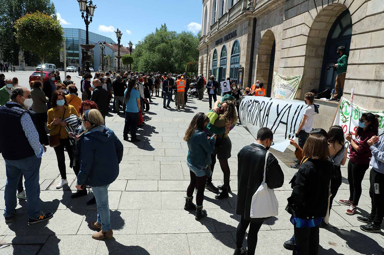 Concentrción contra ls macrogranjas porcinas en Burgos. 