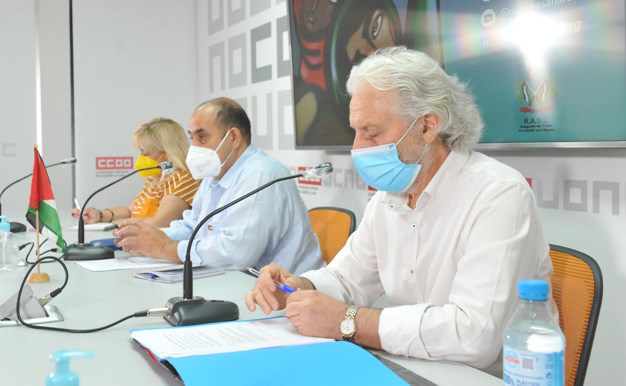 Laura Colmenero, Mohamed Labat y Félix Albillo, en la presentación de la marcha en Valladolid. 