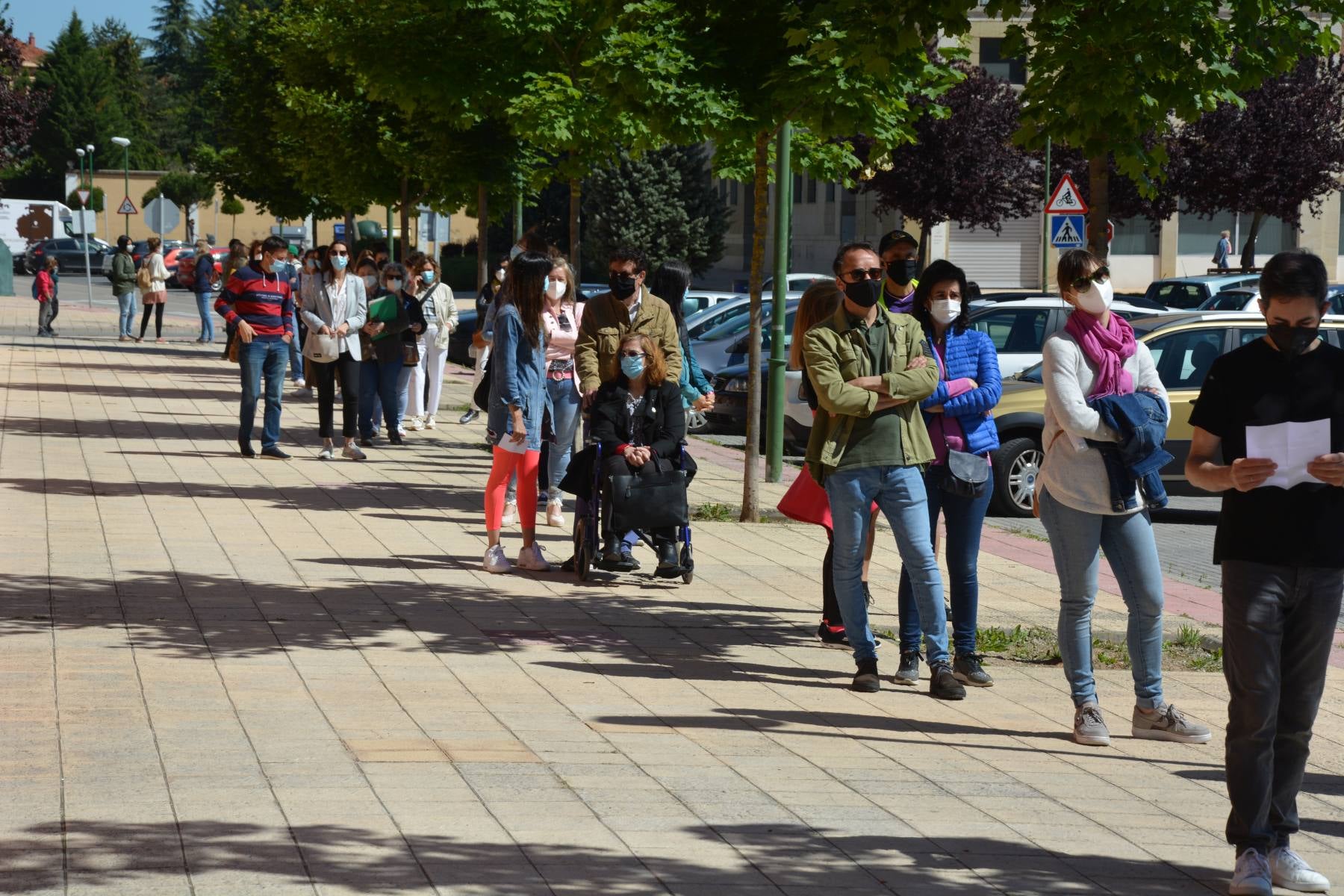 Más de 2.000 docentes estaban llamados a recibir la segunda dosis en Burgos. 