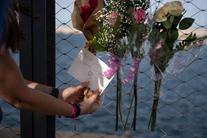 Homenaje por las pequeñas Anna y Olivia en Tenerife.