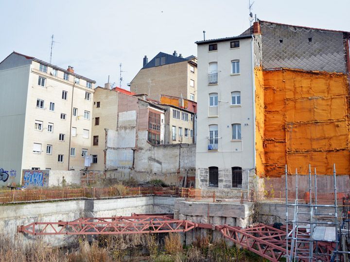 Imagen de archivo del solar de plaza Vega. 