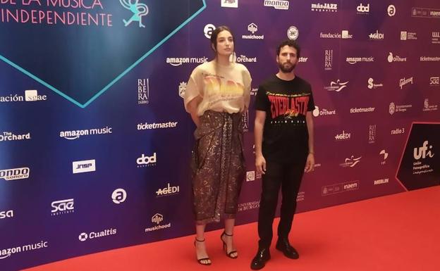 Galería. Los artistas van llegando a la alfomra roja de los Premios MIN 2021 en Burgos.