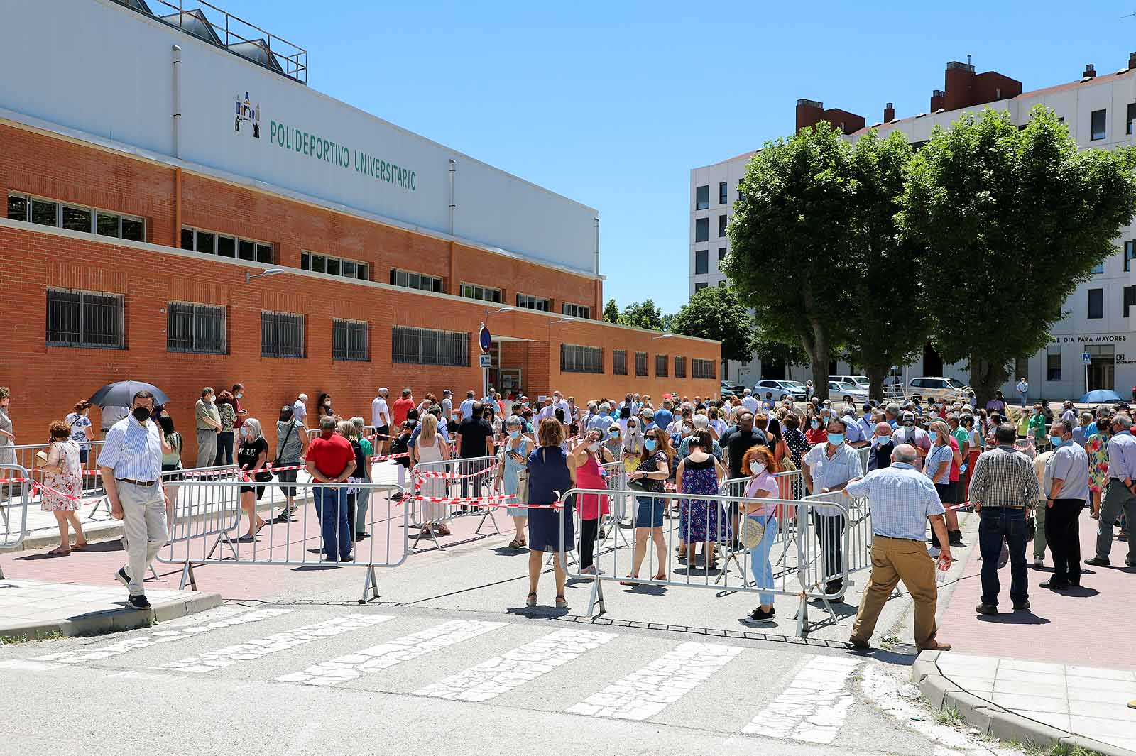 5.000 burgaleses se dieron cita para completar la pauta contra la covid.