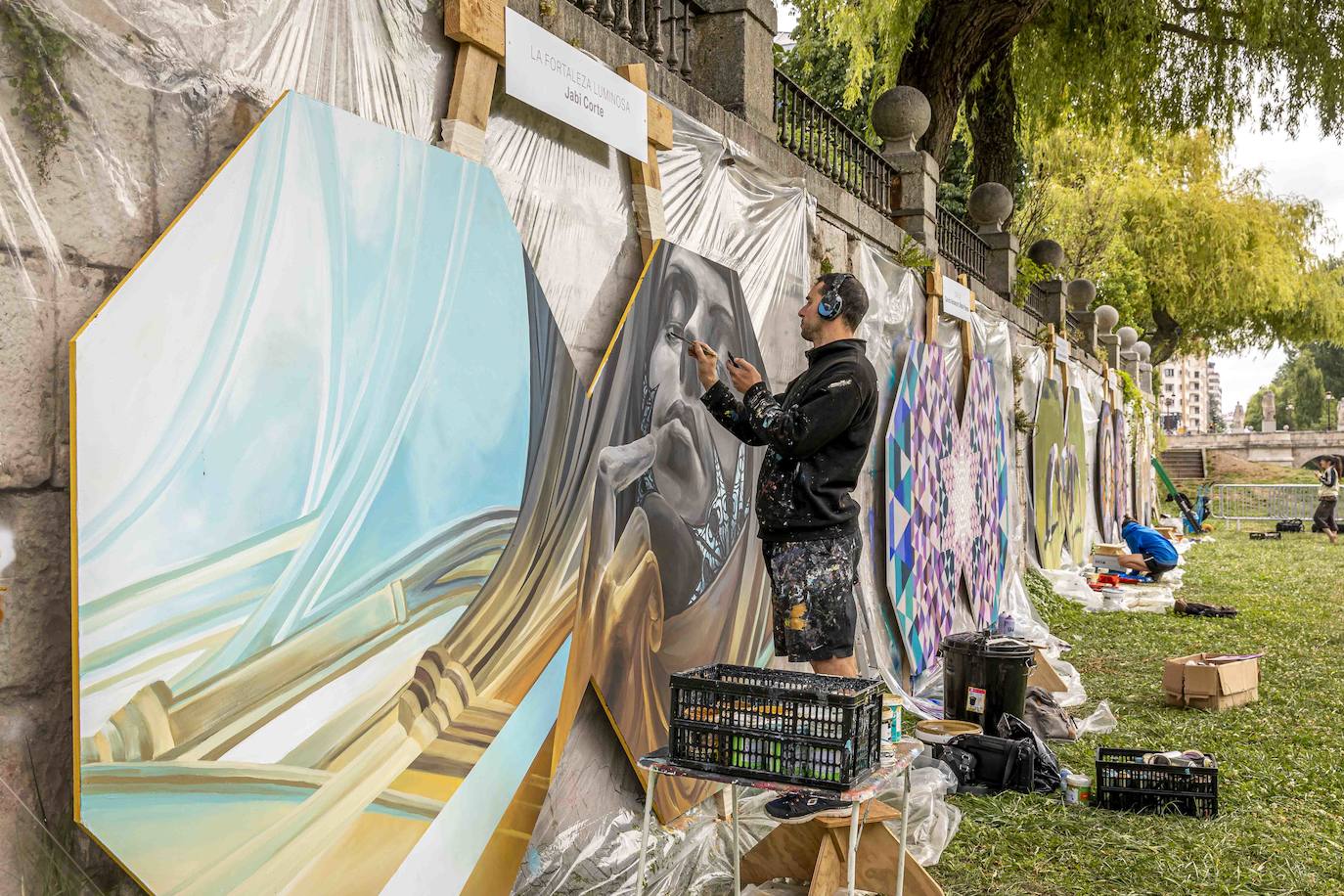 Otro de los murales del certamen sobre la seo burgalesa.