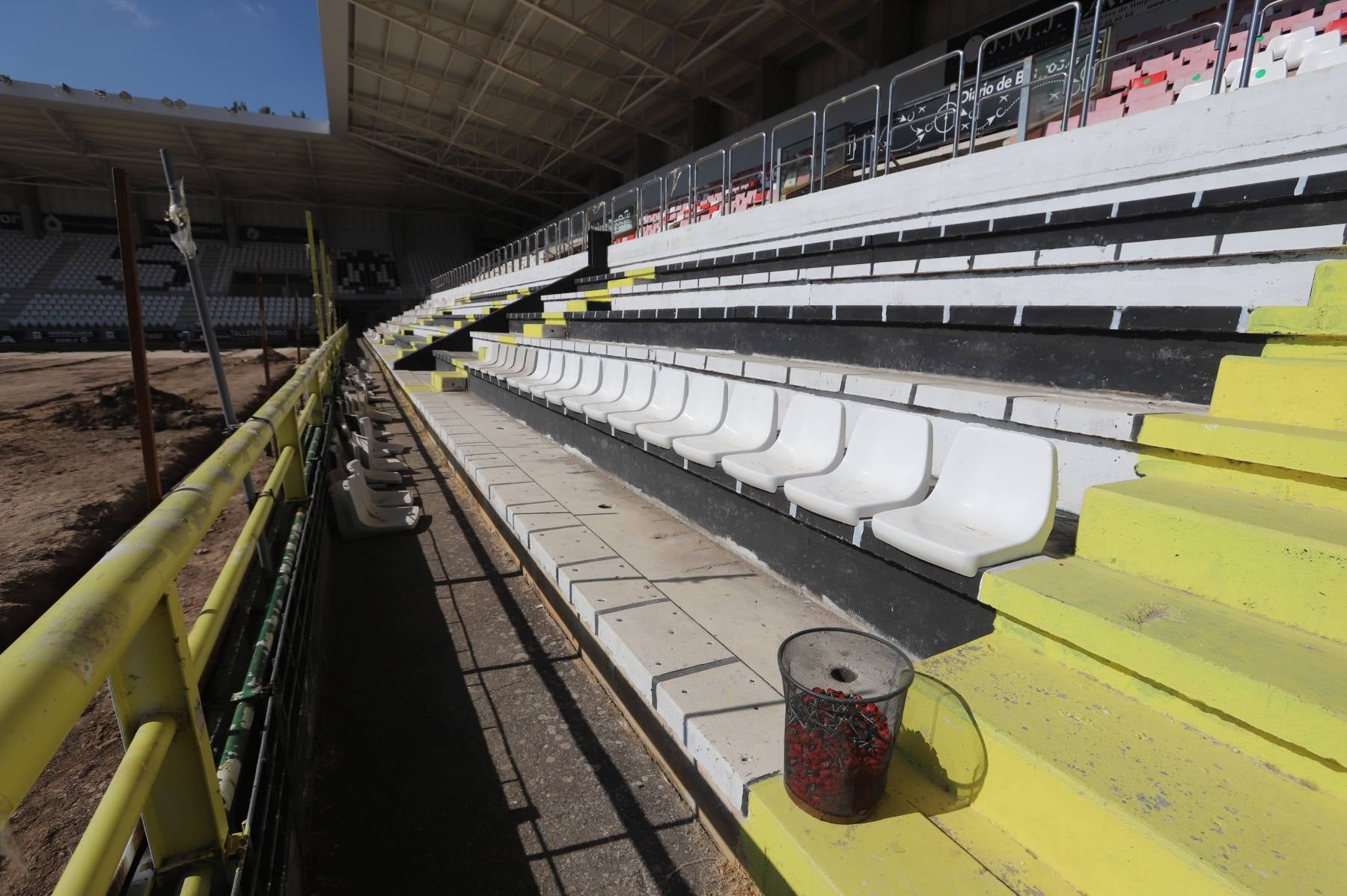 Fotos: El Plantío se prepara para su regreso a Segunda División