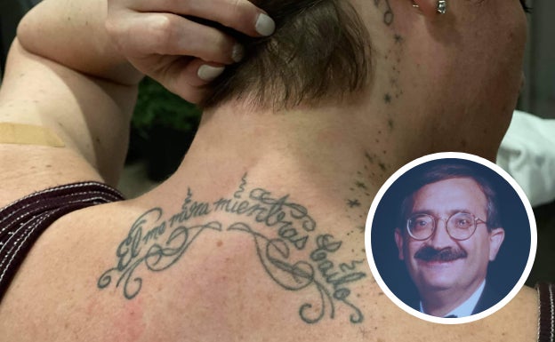 El tatuaje que Jennifer ha dedicado a su padre. En detalle, una imagen de su padre, Edelmiro Abad.