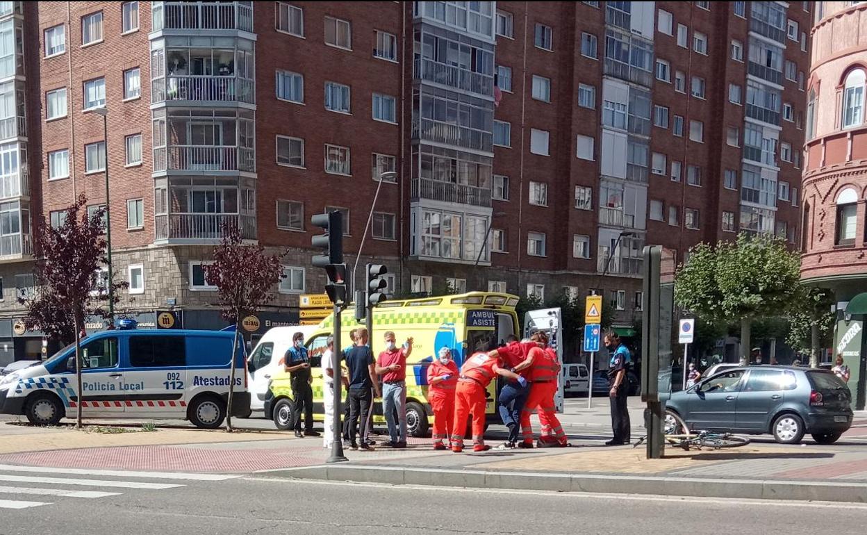 El accidente ha tenido lugar en el último paso de peatones antes del cruce con la calle Vitoria. 