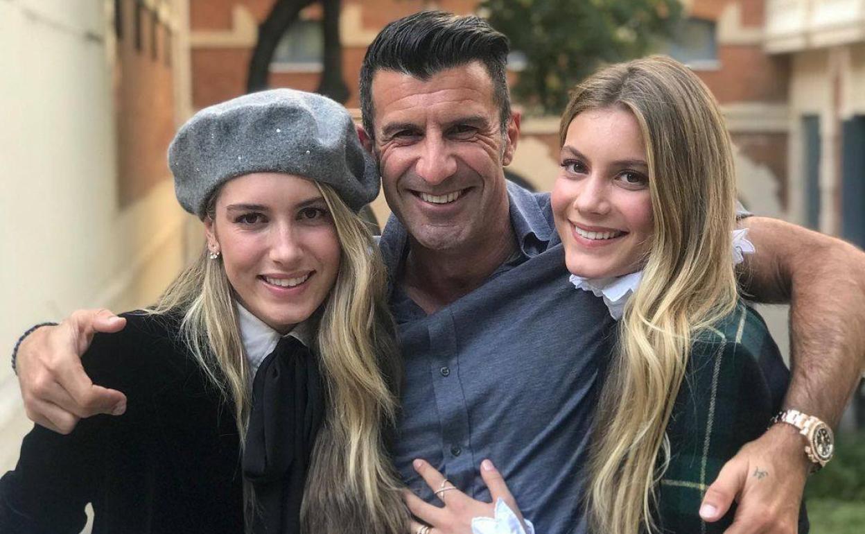 Luis Figo, con sus hijas. 