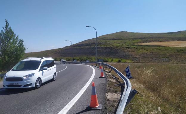 Lugar del accidente, en el ramal de salida hacia Rubena de la AP-1