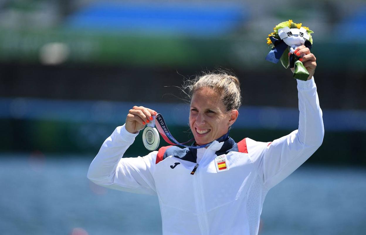 Teresa Portela, con su medalla de plata.