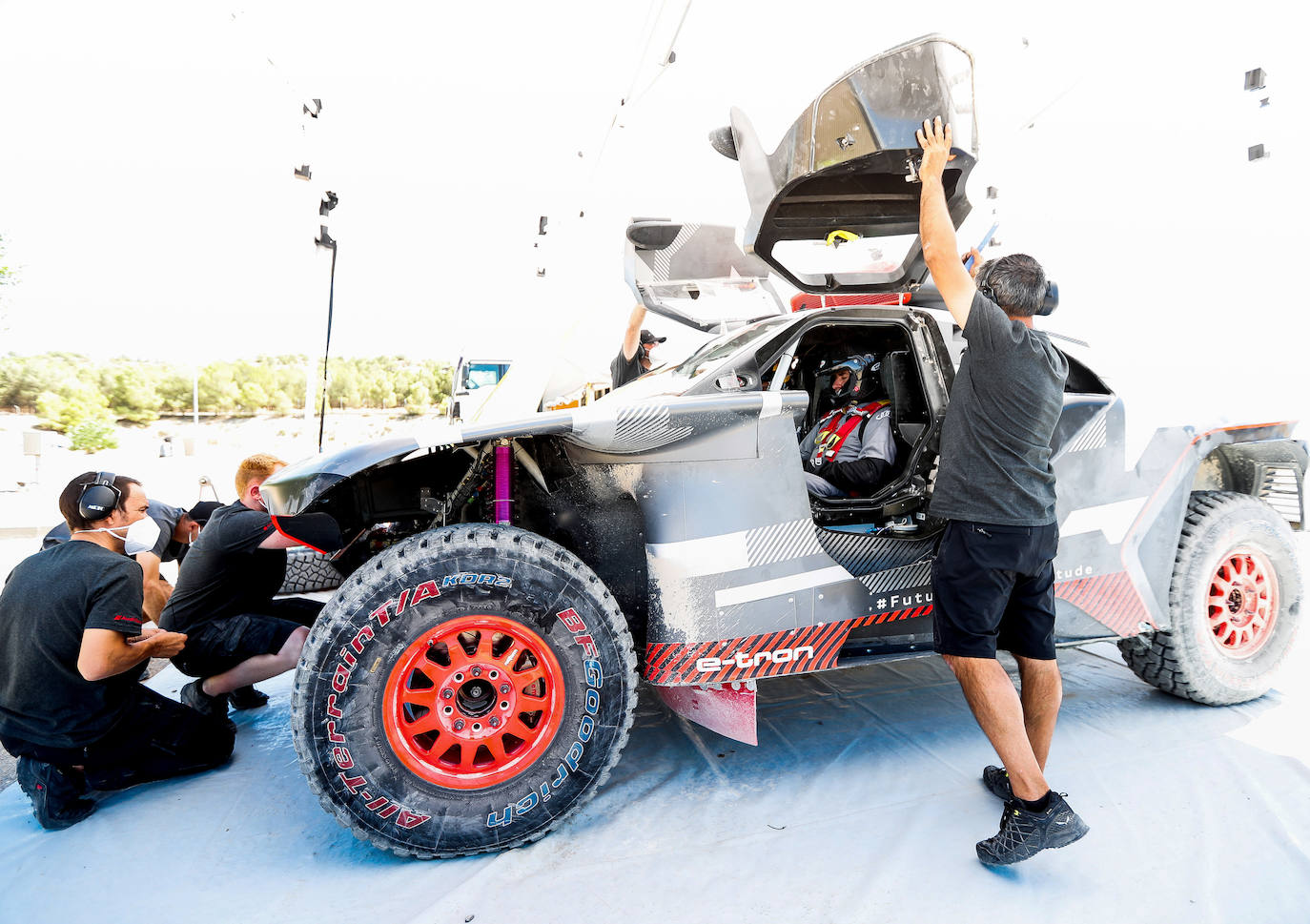 Fotos: El prototipo de Audi para el Rally Dakar completa ocho días de pruebas en España