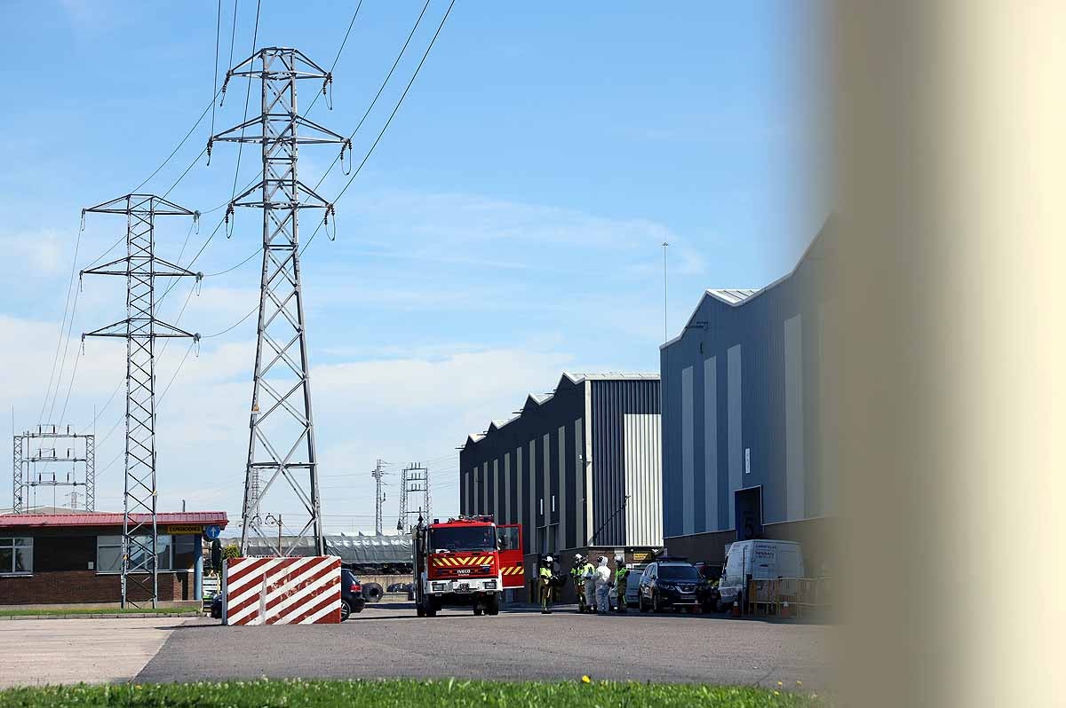 Los servicios del Instituto de Medicina Legal de Burgos abandonan la empresa donde ha ocurrido el accidente. 