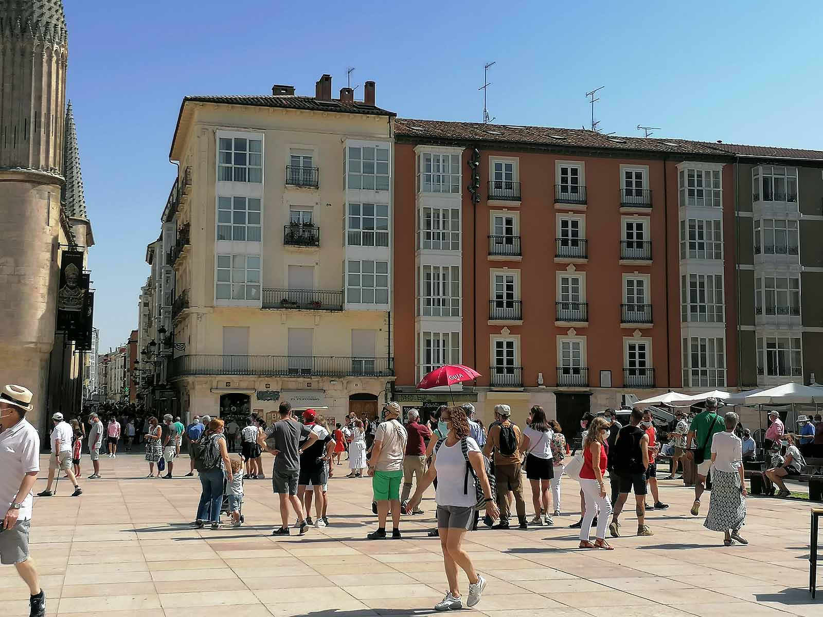 Las terrazas a la sombra han sido parada obligatoria para muchos. 