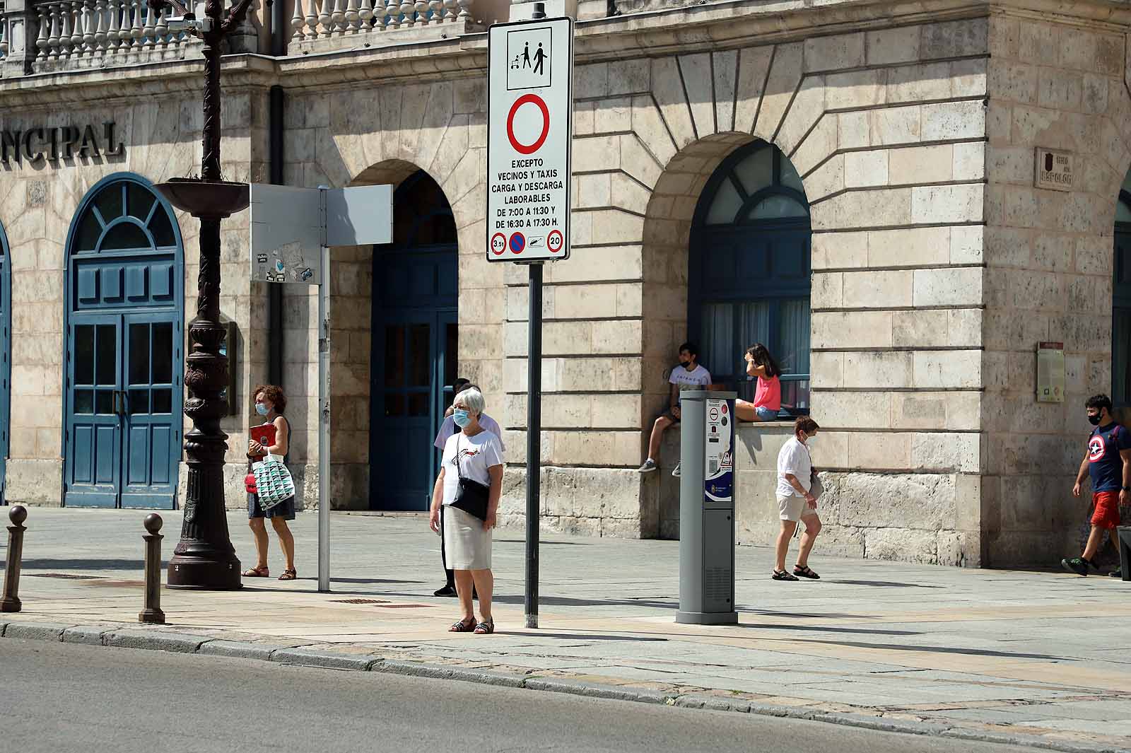 Las terrazas a la sombra han sido parada obligatoria para muchos. 
