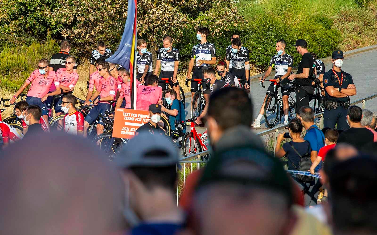 Fotos: Los mejores ciclistas del circuito ya están en Burgos