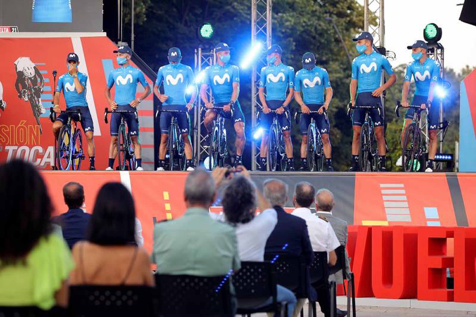 Fotos: Los mejores ciclistas del circuito ya están en Burgos