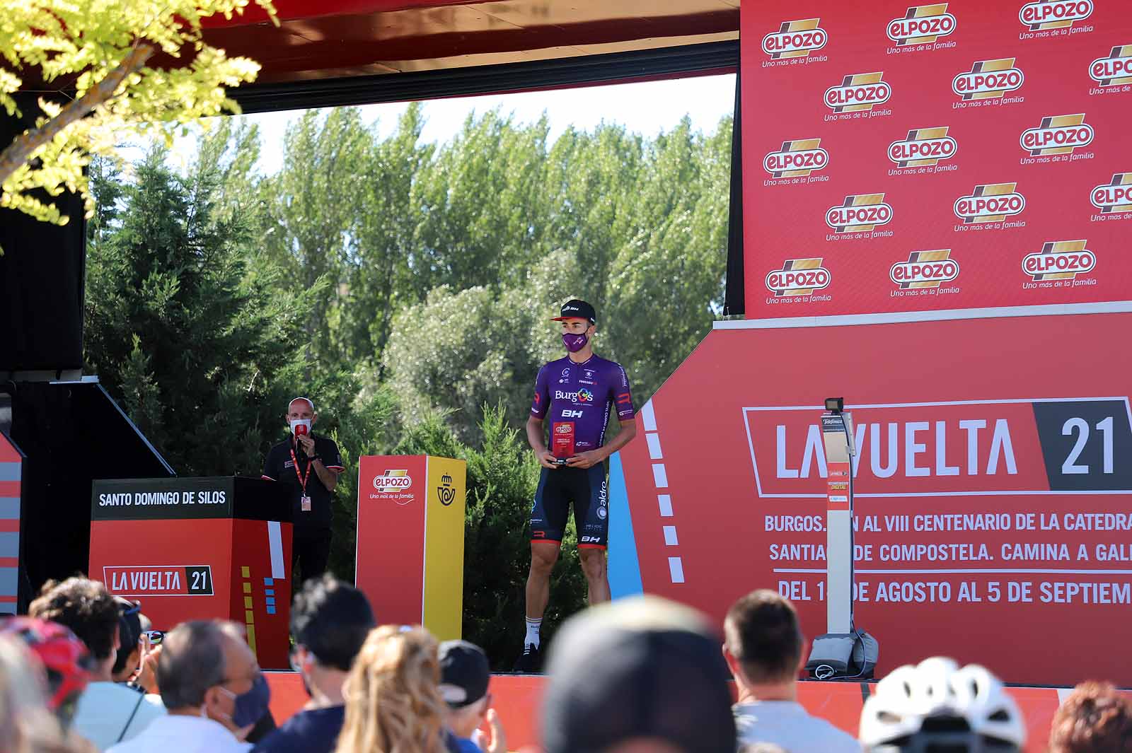 La localidad burgalesa disfruta con el inicio de una jornada marcada por la montaña.