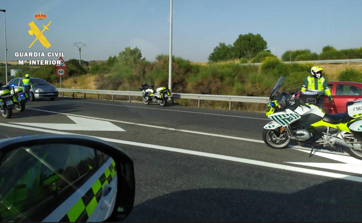 Sucesos en Burgos: Interceptan a un conductor circulando en sentido contrario por la A-1 en plena Vuelta Ciclista