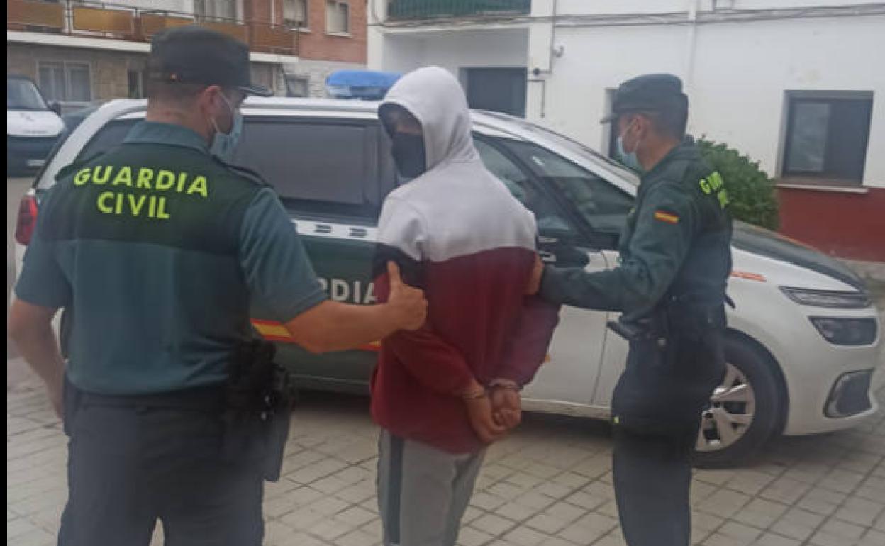 La Guardia Civil ha detenido al presunto autor de una puñalada en Villarcayo.