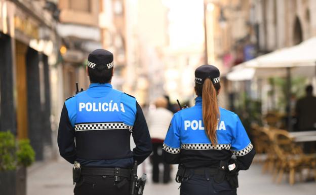 La policía vigila en Valladolid más de una docena de focos de botellón en parques y zonas de difícil acceso