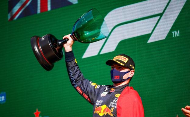 Verstappen desata la fiesta naranja en una carrera gris