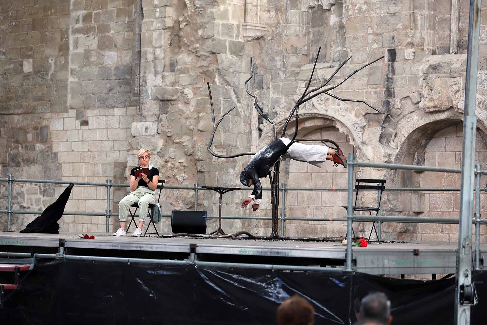 Circo, danza y teatro ya están en Burgos en una nueva edición del festival.